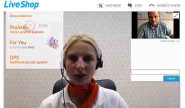Screenshot videohovoru v NN kavárně. (7. 10. 2015)