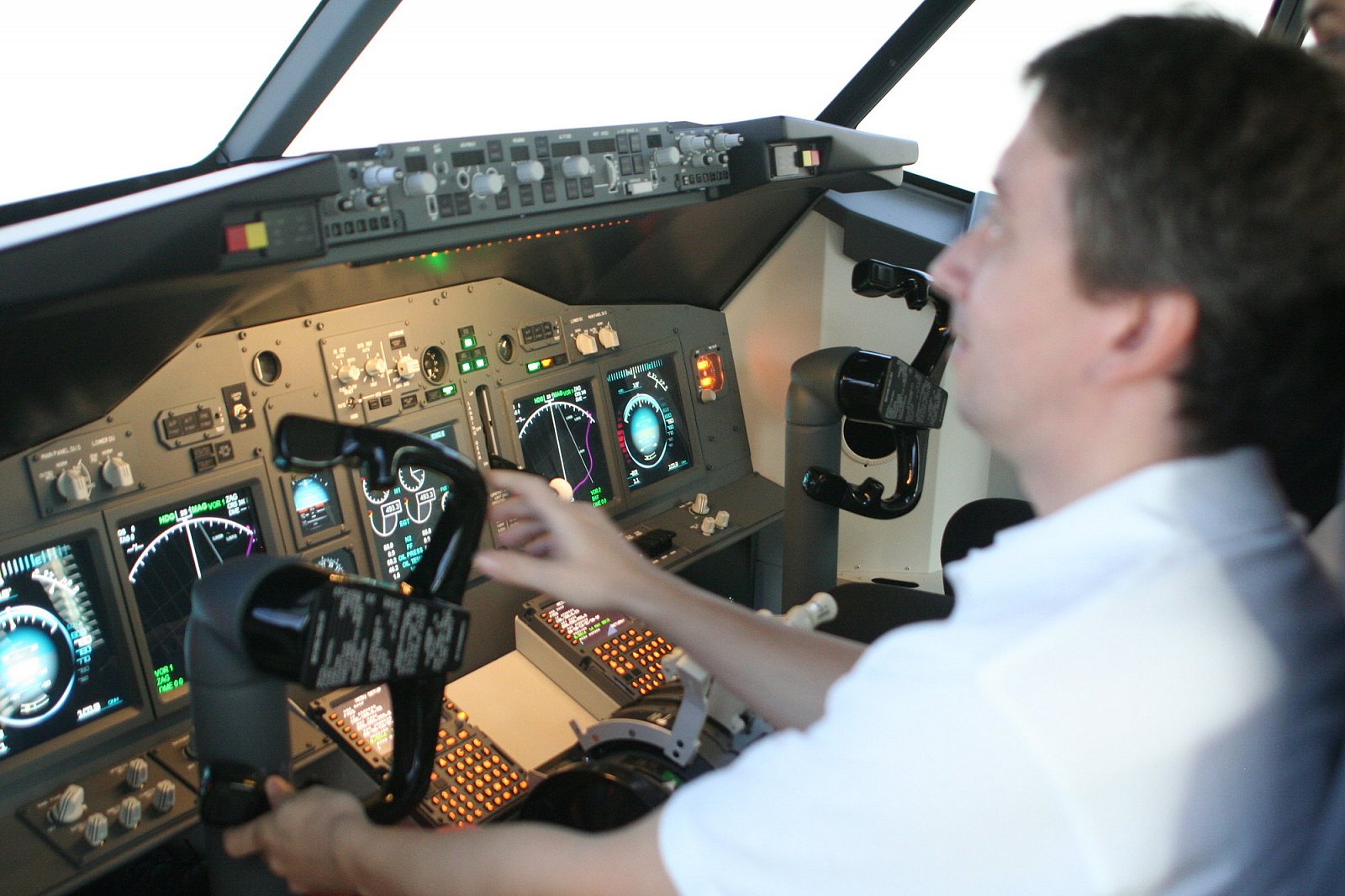 Simulátor Boeing 737 NG FIT VUT