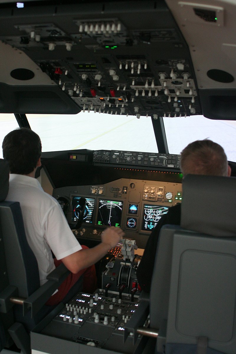 Simulátor Boeing 737 NG FIT VUT