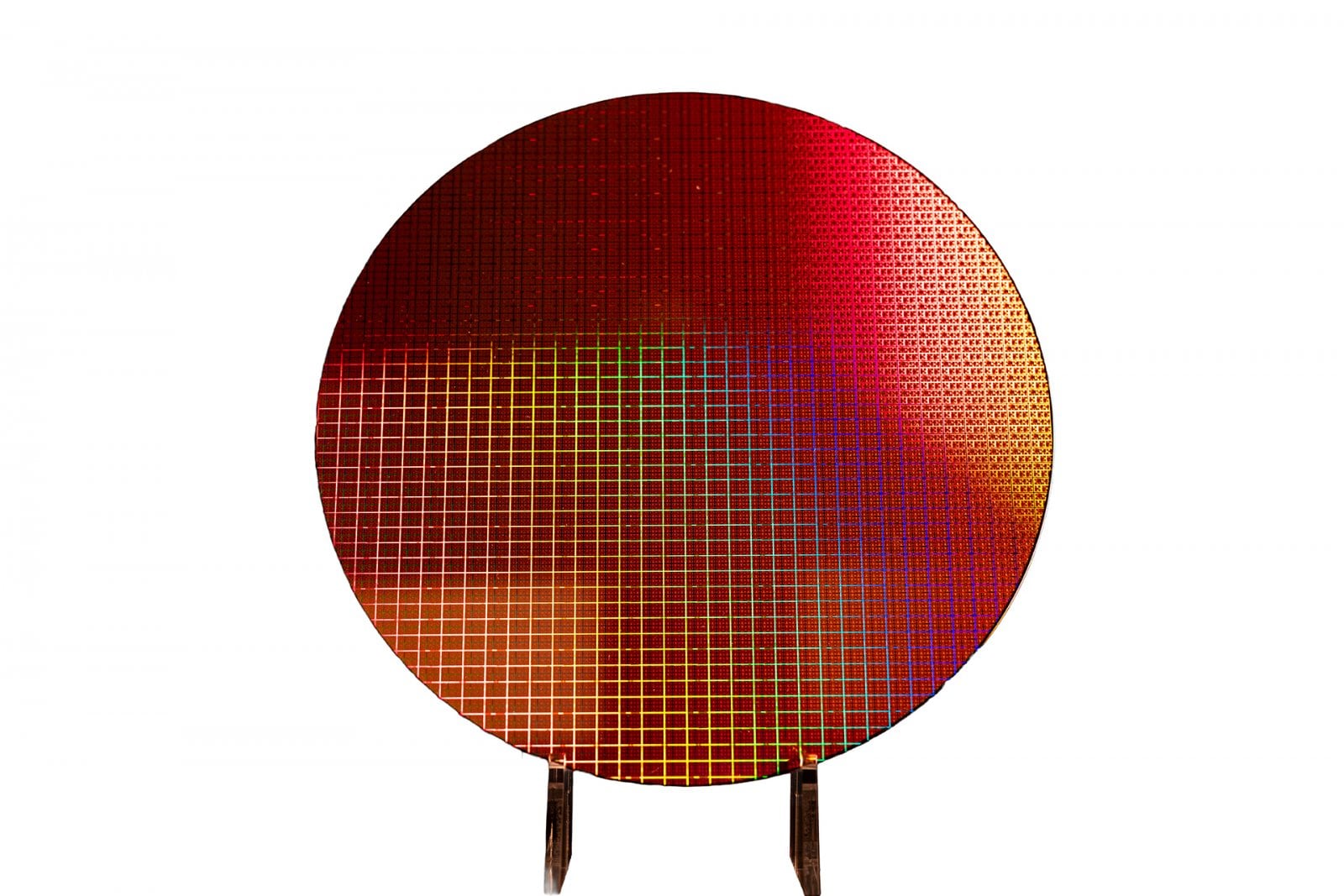 Wafer s 1,8nm čiplety procesorů Panther Lake