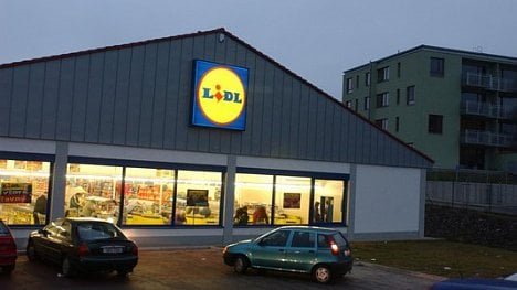 Náhledový obrázek - Lidl zvyšuje platy pokladních na důstojnou úroveň