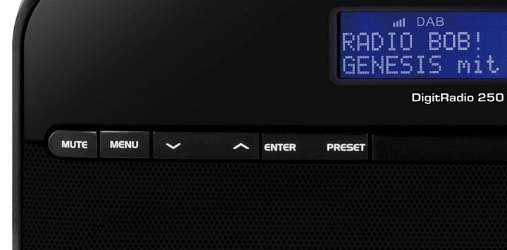 Na snímku vidíte levou polovinu ovládací lišty