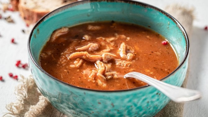 tradiční dršťková polévka