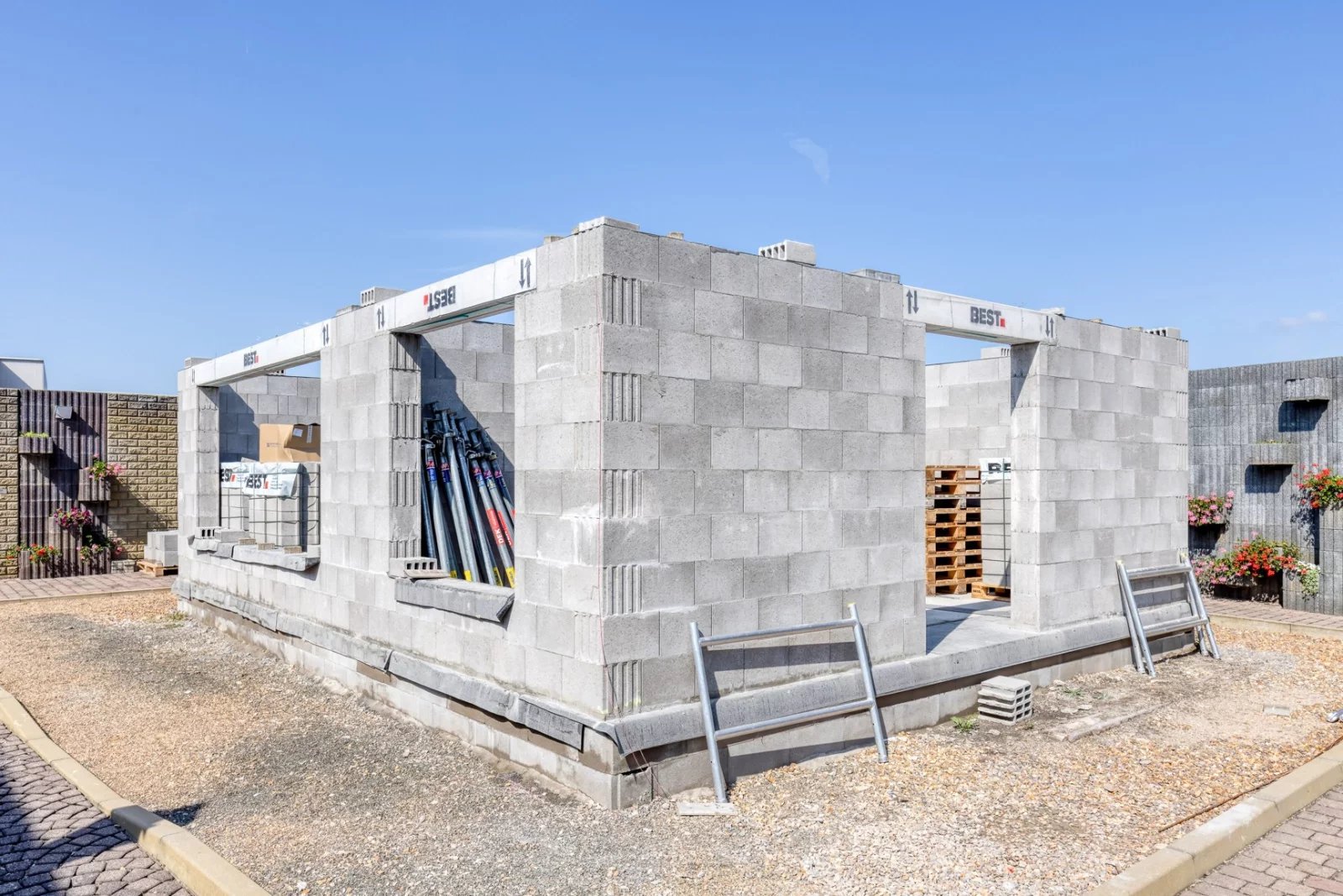 Nový stavební systém BEST-ROCK a stavba vzorového domu