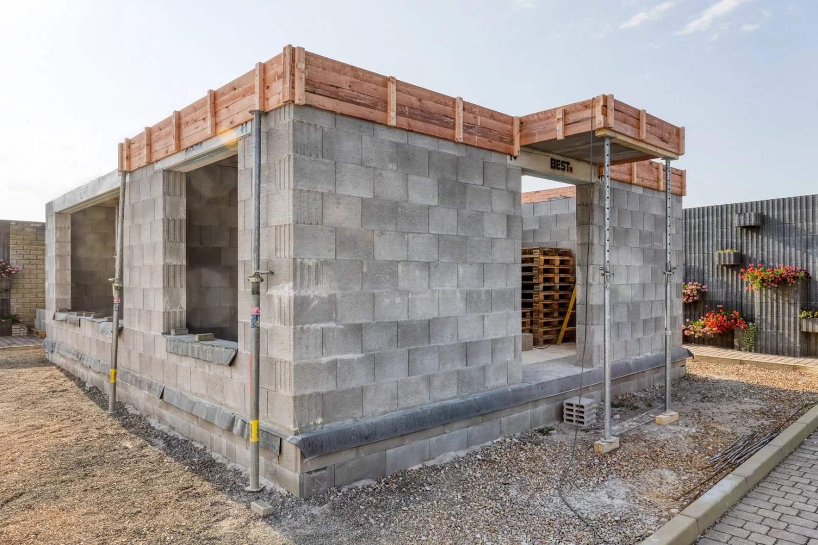 Nový stavební systém BEST-ROCK a stavba vzorového domu