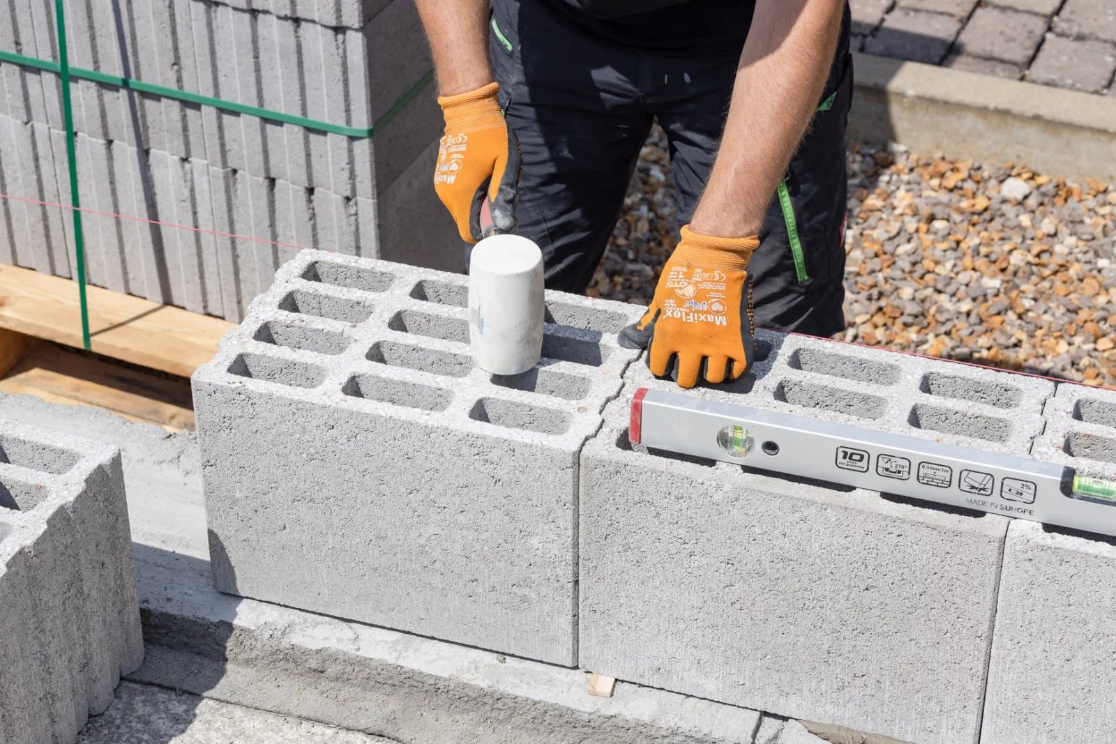 Nový stavební systém BEST-ROCK a stavba vzorového domu