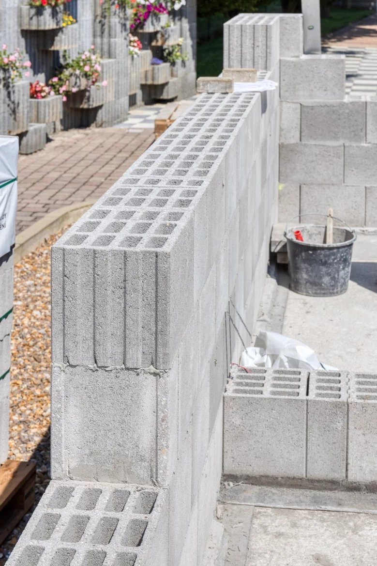 Nový stavební systém BEST-ROCK a stavba vzorového domu