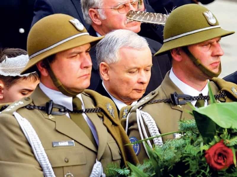 2013-01-polsko-se-rozlouc48dilo-s-obc49bc5a5mi-leteckc3a9ho-nec5