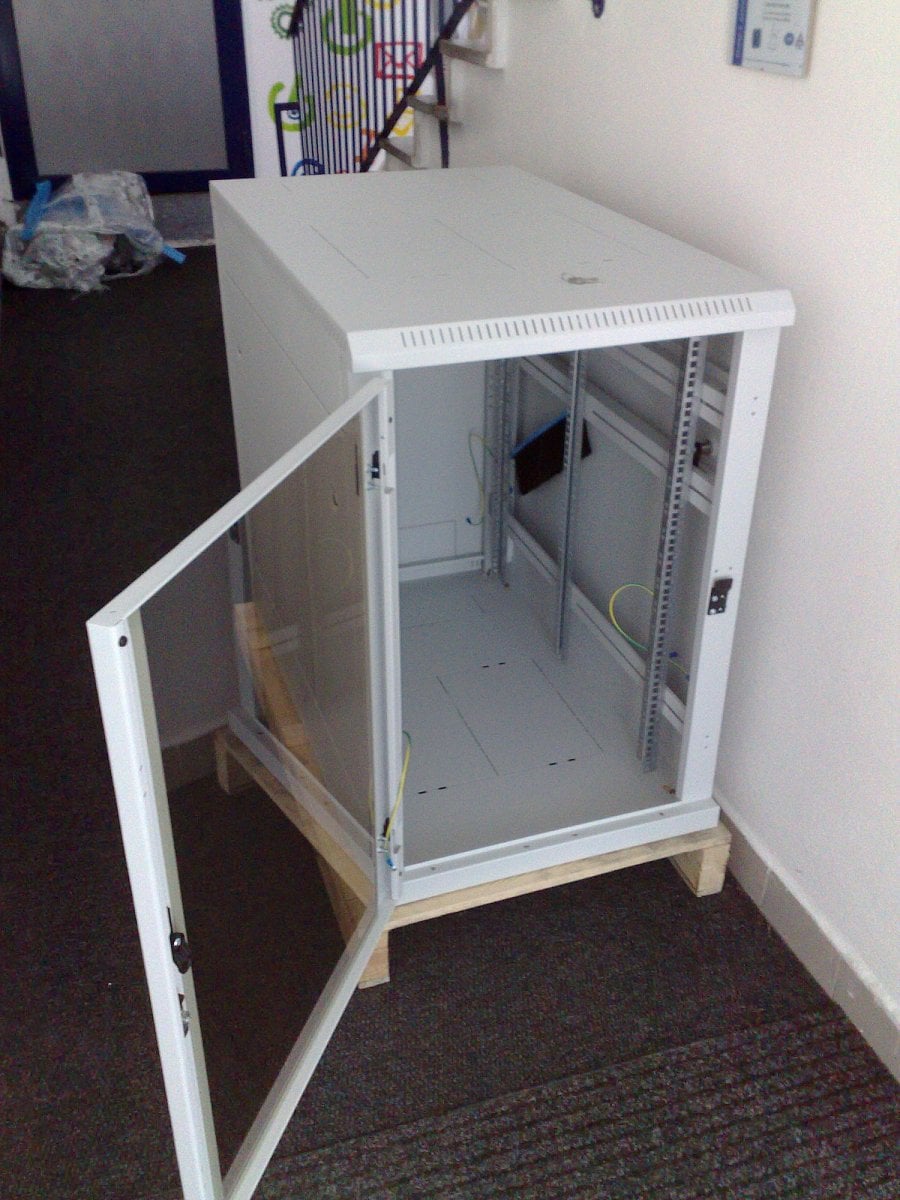 WEDOS servery do oleje