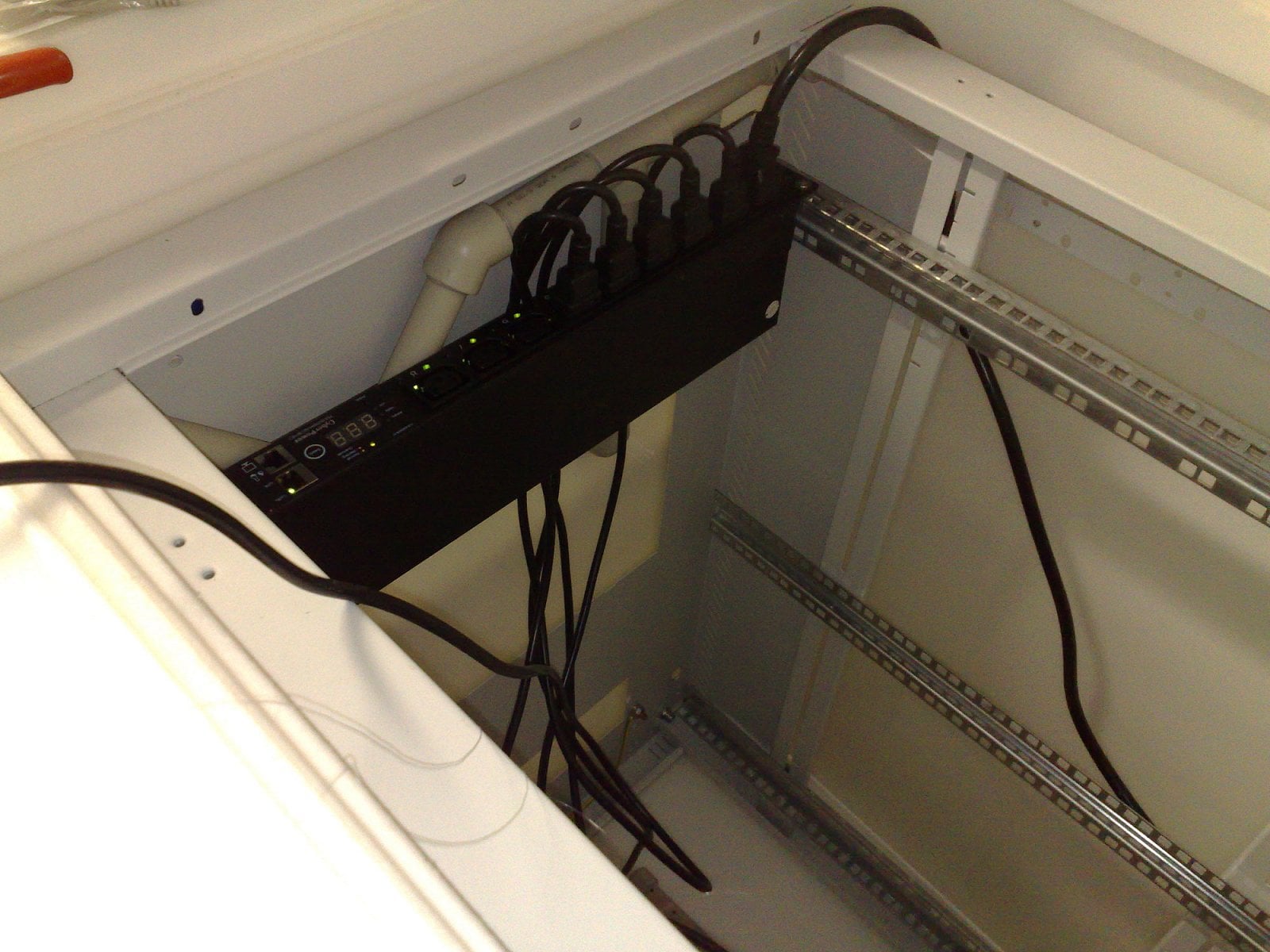 WEDOS servery do oleje