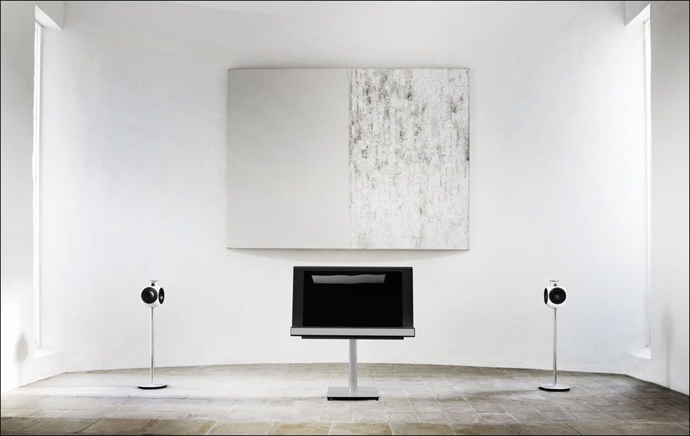 Bang & Olufsen BeoVision 8