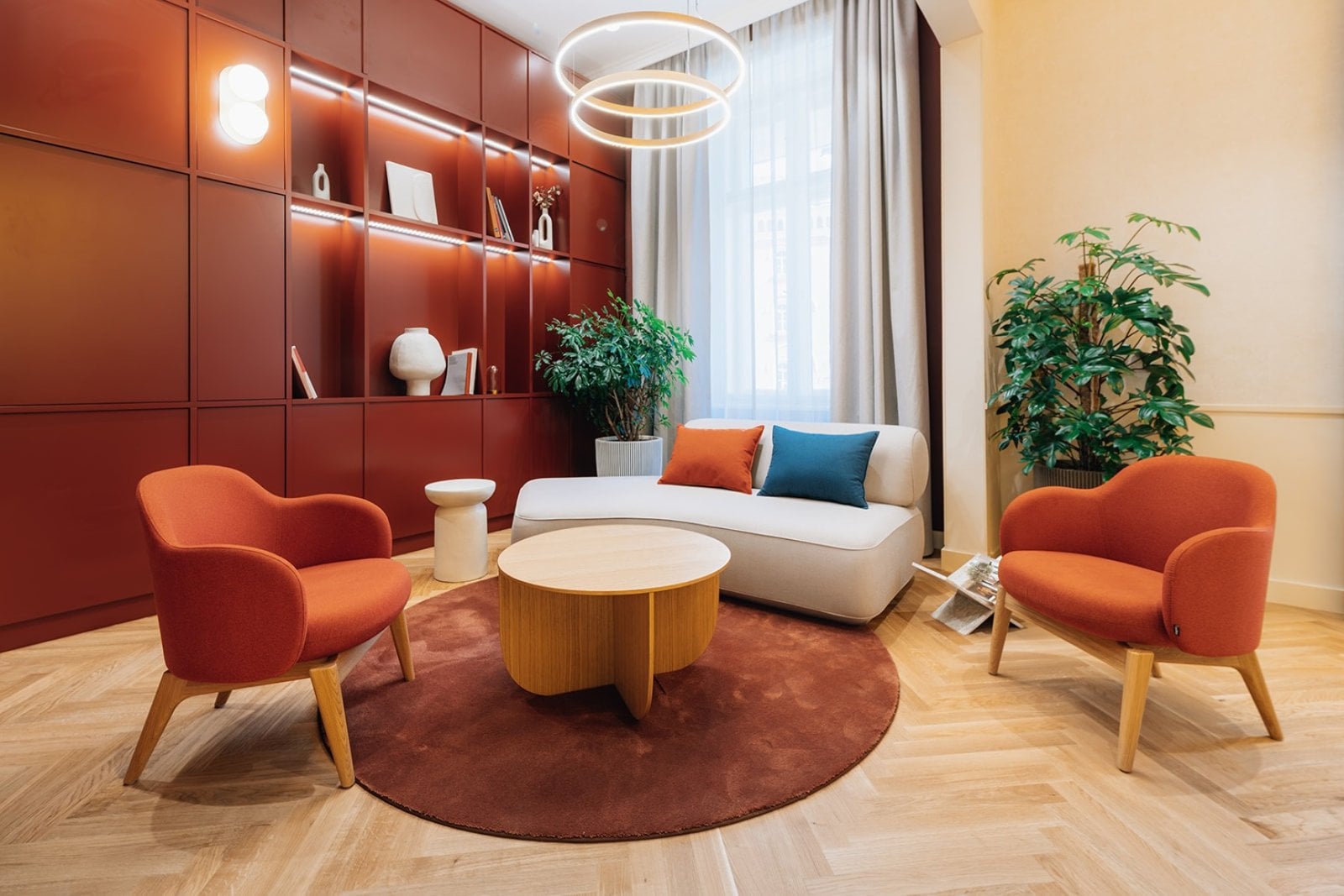 Budova Náměstí Republiky 7, kterou obsadil Scott.Weber Workspace