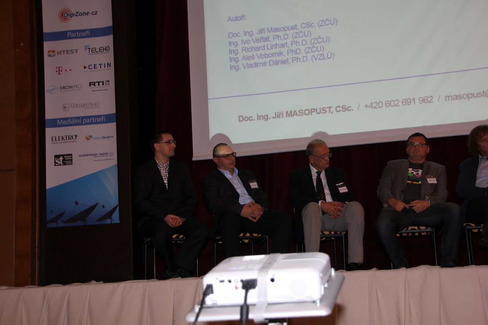 Panelová diskuse XXVI. konference Radiokomunikace