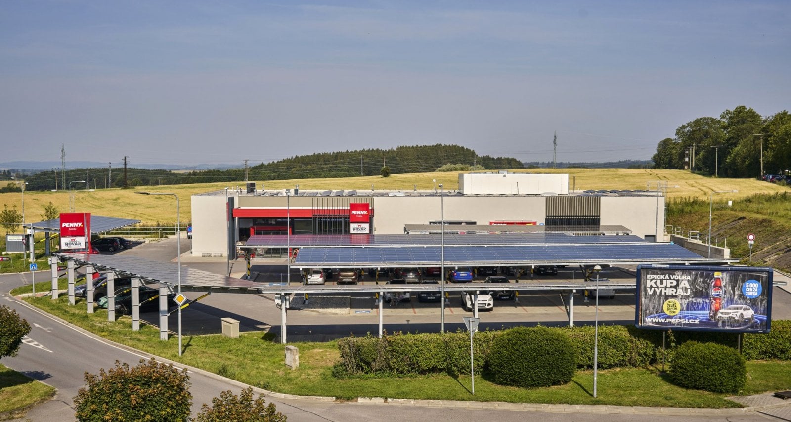 Solární carport u Penny v Počátkách