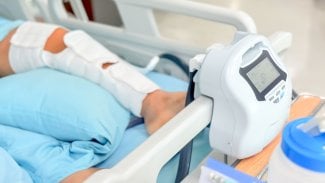 Náhledový obrázek - První příznaky trombózy: otok i bolest. Těchto 6 varovných projevů není radno přehlížet