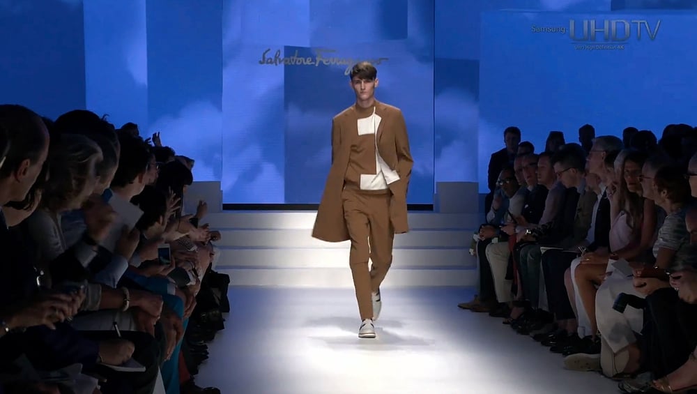 Ukázky přehrávání videa z lokálního úložiště