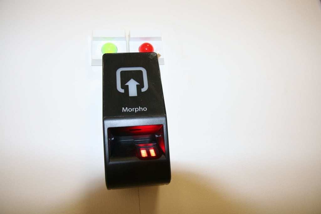 K těm je zase přístup pouze přes recepci s recepčním a ostrahou, kteří jsou na místě nepřetržitě 24 hodin denně, 7 dní v týdnu.