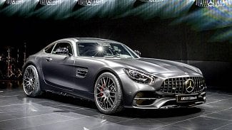 Náhledový obrázek - V Detroitu byl představen také facelift pro Mercedes-AMG GT. Měnil se vzhled i výkon