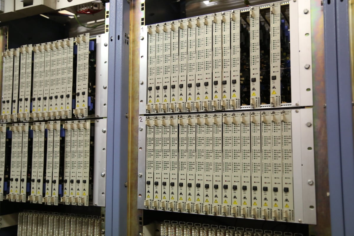 Od sklepů po věž - Ústřední telekomunikační budova CETINu