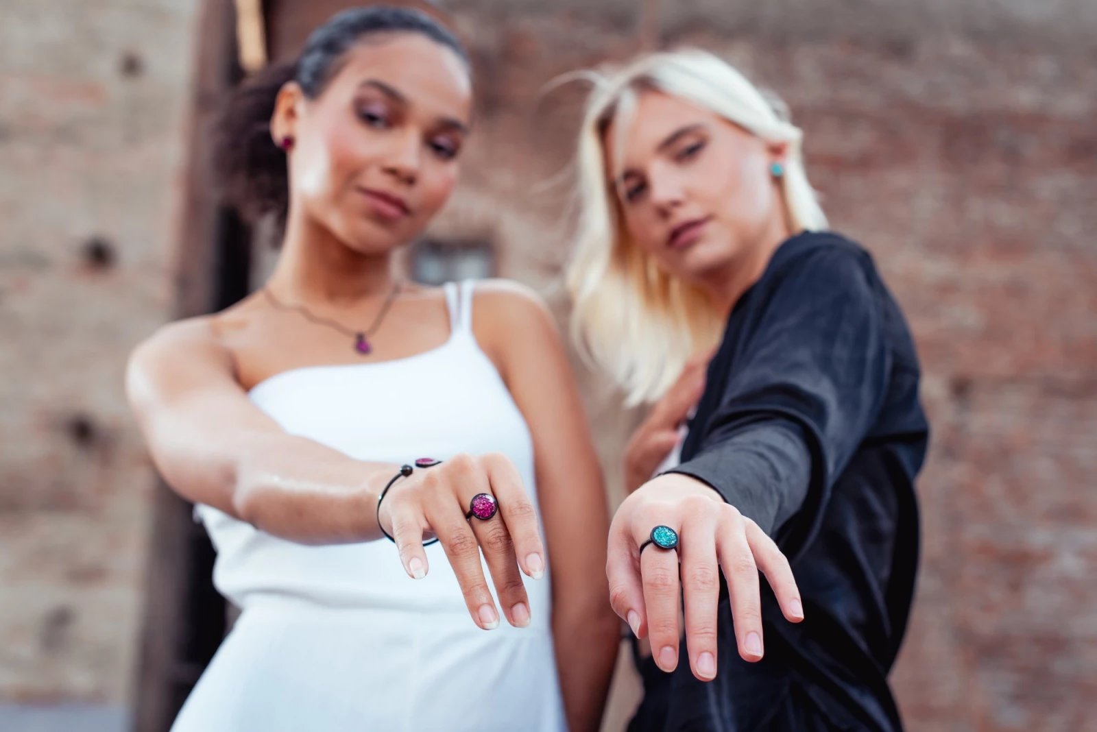 Šperky od Betonbeads na modelkách