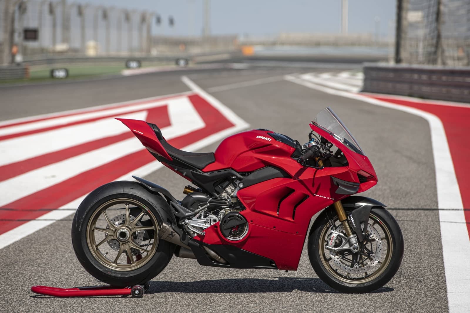 2020-05-DucatiPanigaleV4_079.jpg