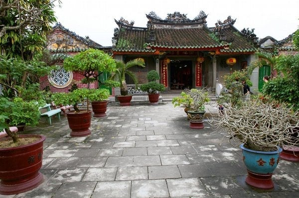 2011-10-hoi-an-vietnam-2.jpg