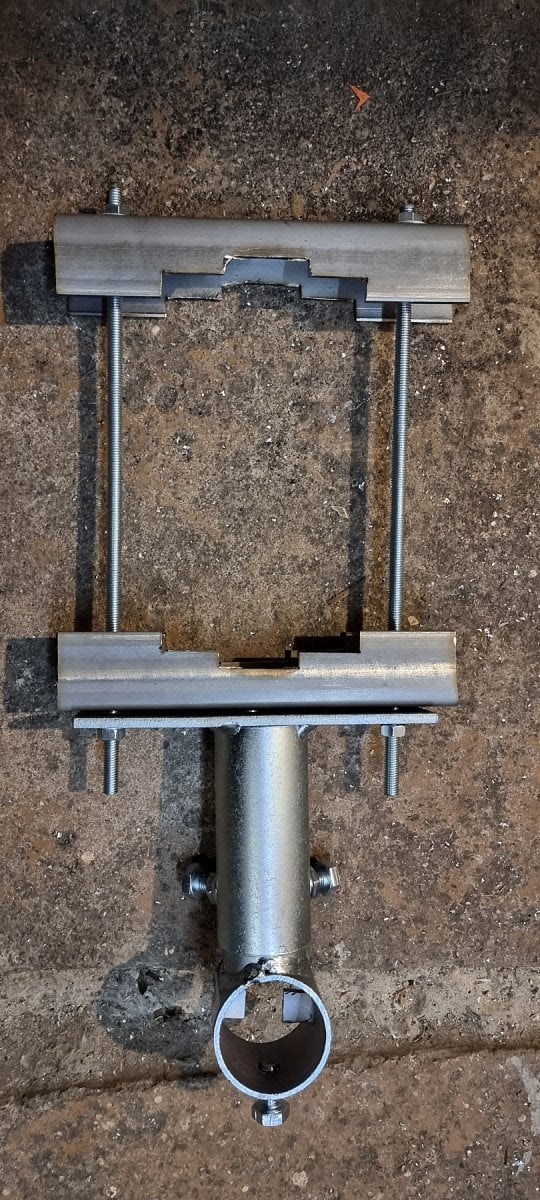 HomeMade sloupová objímka.