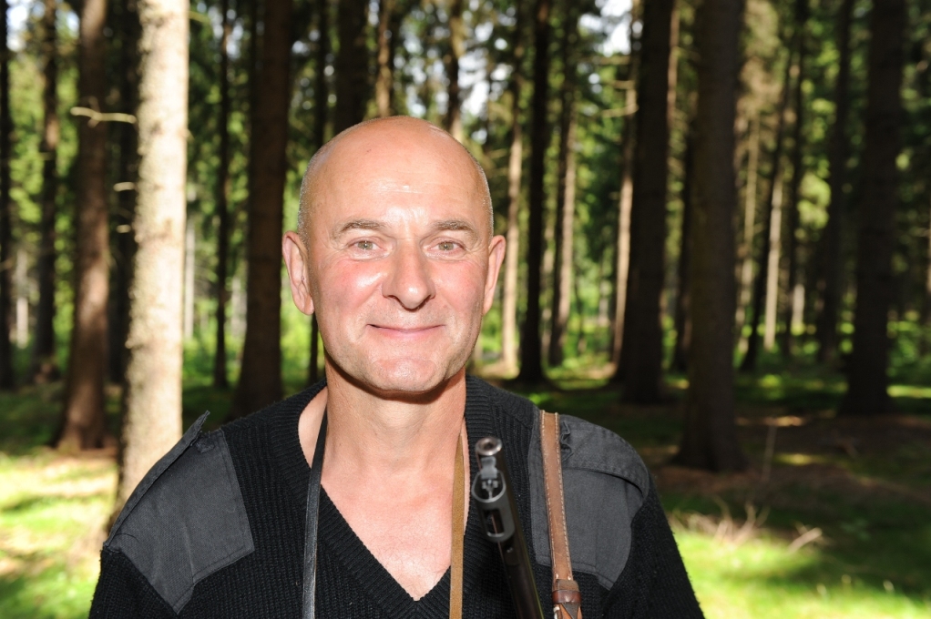 Miroslav, 55 let - Galantní sportovní rybář a myslivec se těší, že konečně pozná ženu s vyřešenou minulostí a kladným vztahem k zemědělství. 
