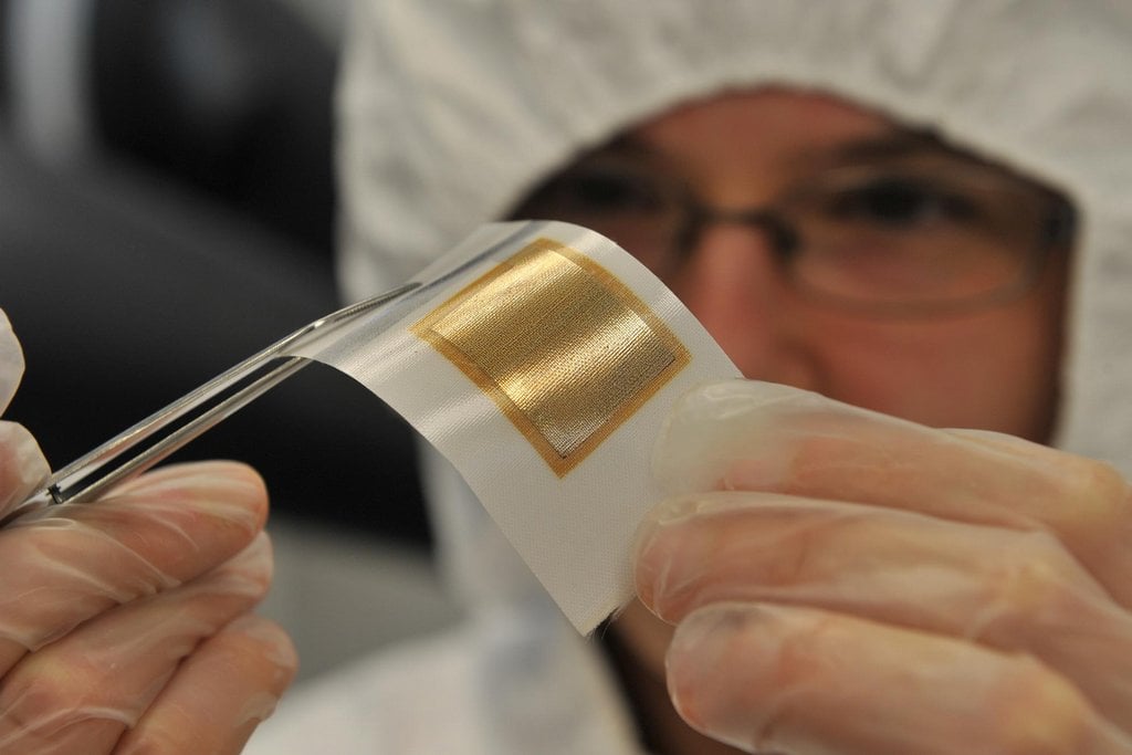 2011-12-vc49bdci-vut-pc599i-vc3bdvoji-fotovoltaickc3bdch-textili