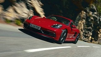 Náhledový obrázek - I v dnešní době se mohou motory zvětšovat. Porsche 718 GTS vyměnilo čtyřválec za čtyřlitrový šestiválec