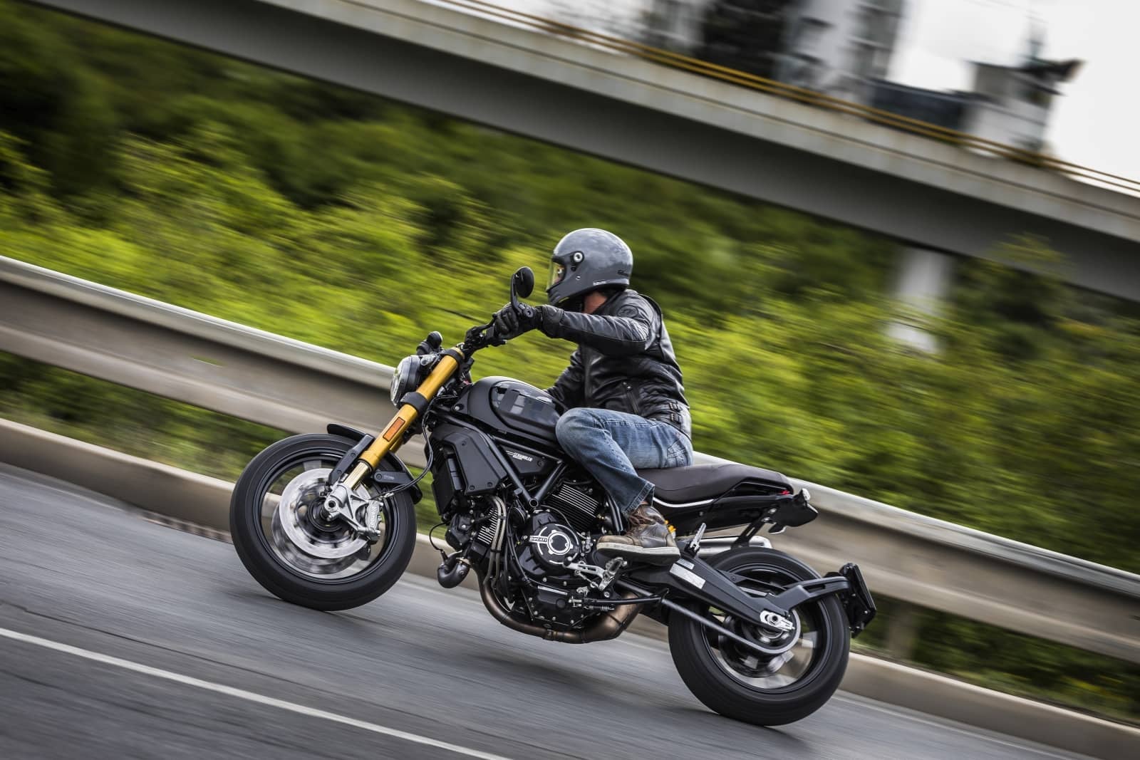 2020-09-aDMB2020_Ducati-SCR-Sport-Pro-4883.jpg