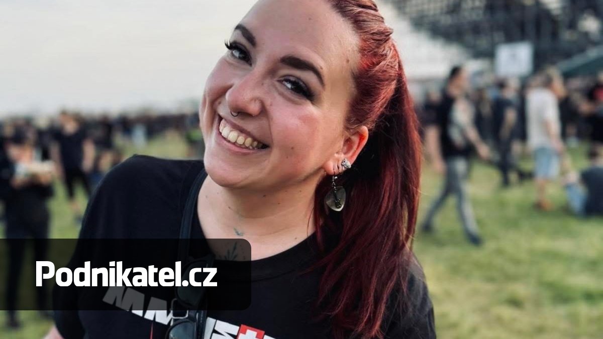 Z vedoucí výroby majitelkou e-shopu. Štěpánka vrací lesk skleněným knoflíkům