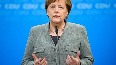 Náhledový obrázek - V Německu se může koronavirem nakazit až 70 procent lidí, tvrdí Merkelová. Podle Babiše vyvolává paniku