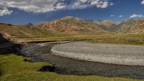 Náhledový obrázek - Česká firma Liglass bude v Kyrgyzstánu stavět hydroelektrárny. Nikdo ji prý nezná