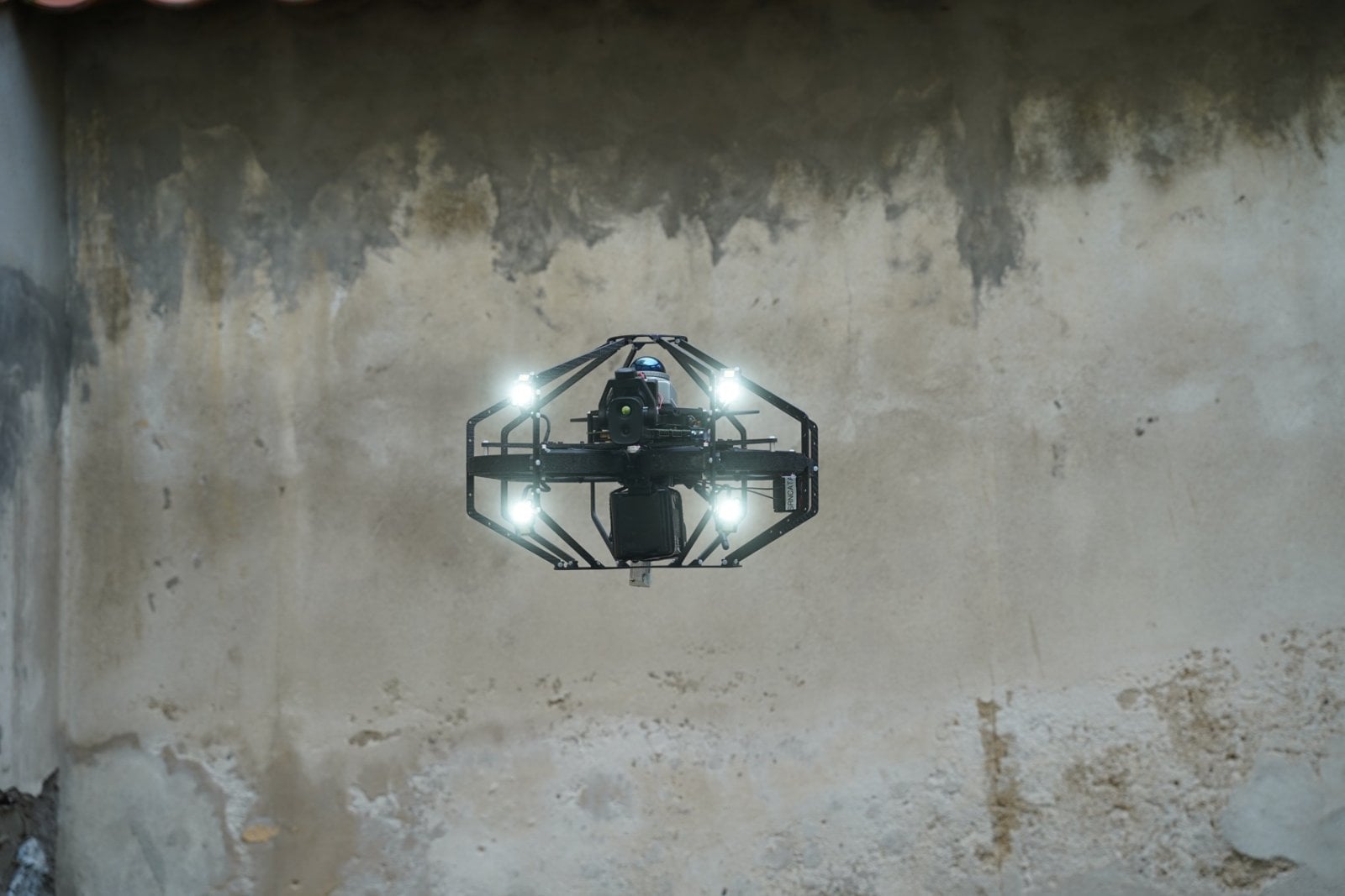 Indoor dron F4F RoboAid