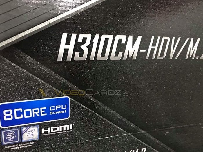 Štítek avizující podporu somijádrových procesorů na krabici od desky ASRock (Zdroj: VideoCardz)