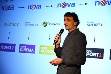 Kreativní ředitel Alan Záruba představuje redesignovanou podobu jednotlivých stanic z portfolia televizní skupiny Nova.