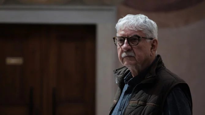 Miroslav Donutil v seriálu Záhadné případy