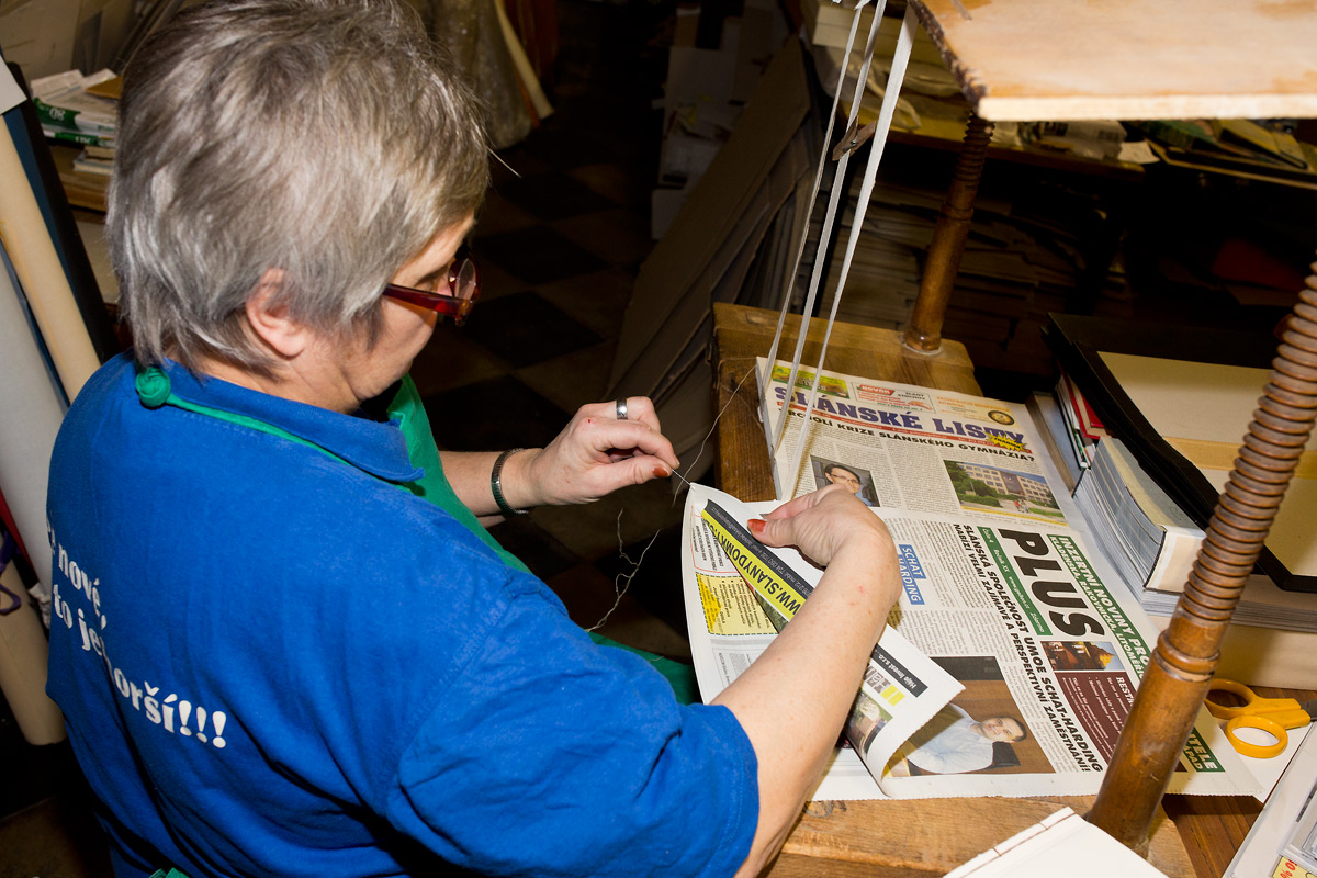 Navštívili jsme největší knihařskou dílnu v Praze