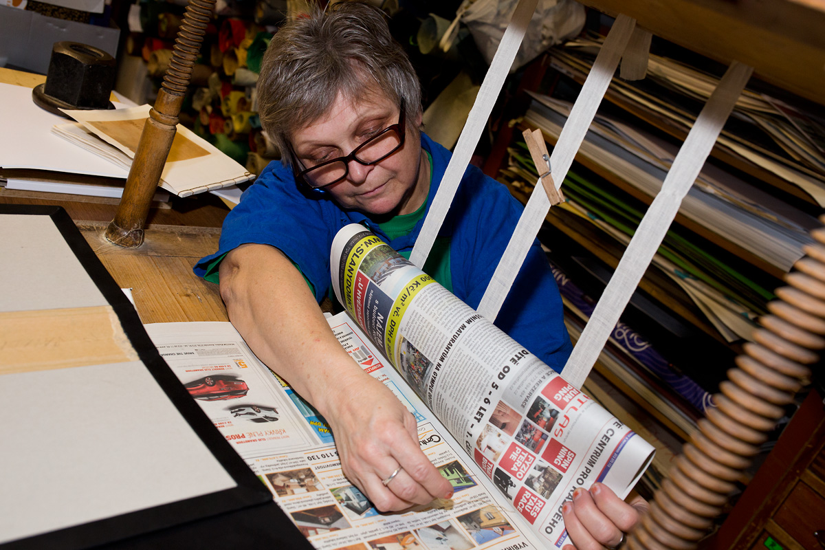 Navštívili jsme největší knihařskou dílnu v Praze