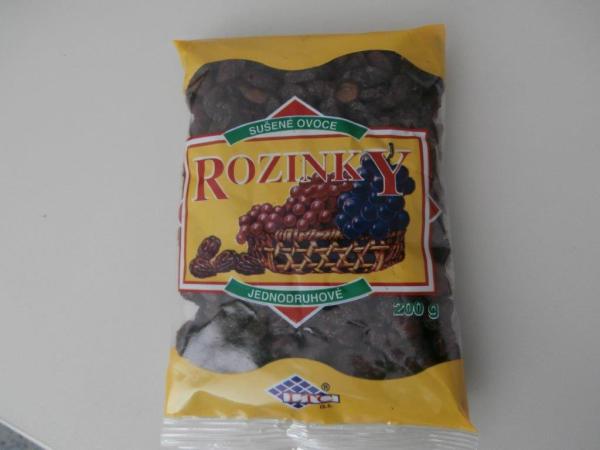 Rozinky Dried Raisins LTC  200g s označením data minimální trvanlivosti 24_2_2015  šarže L1401101_2S Původu Írán Obsahují minerální olej