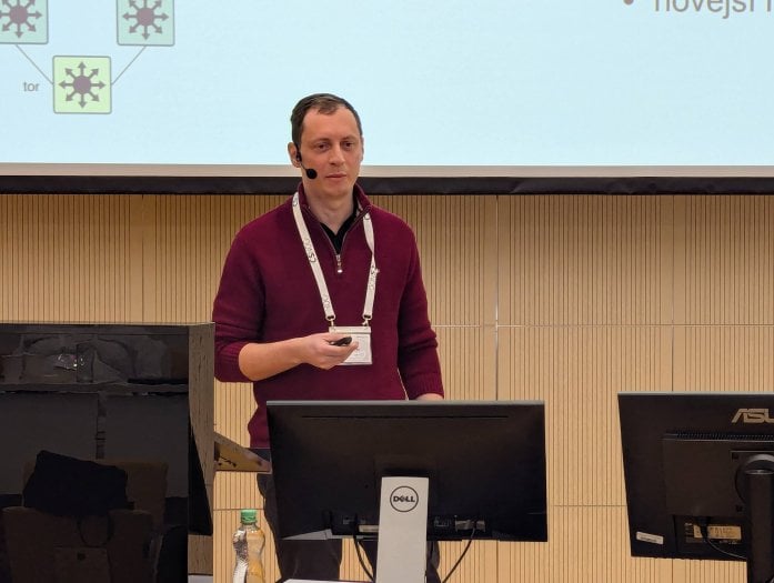 Autor: Petr Krčmář, Root.cz CSNOG 2026