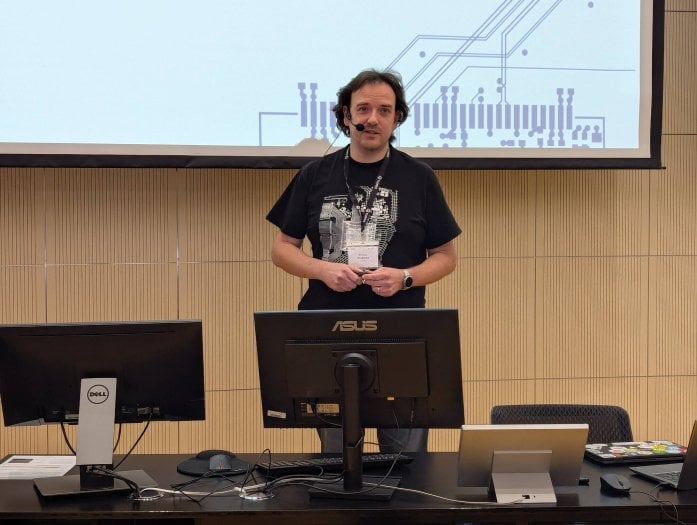 Autor: Petr Krčmář, Root.cz CSNOG 2026