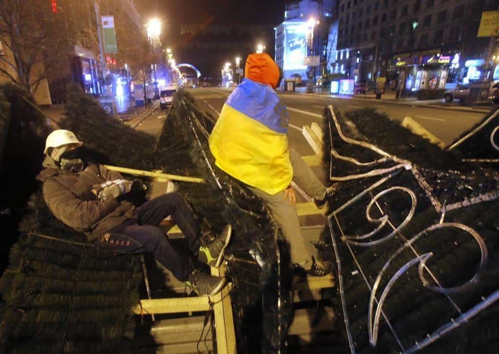 2011-04-na-ukrajinc49b-se-vyhrocuje-napc49btc3ad-mezi-vlc3a1dou-