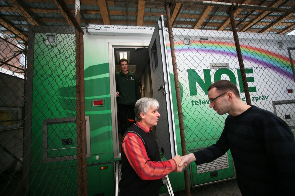 Při rozhovoru s ředitelem křesťanské televize Noe Leošem Ryškou