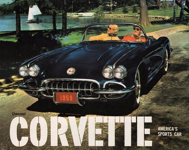 Titulní stránka prospektu ročníku 1959 představuje osmiválcovou Corvettu v odstínu Tuxedo Black