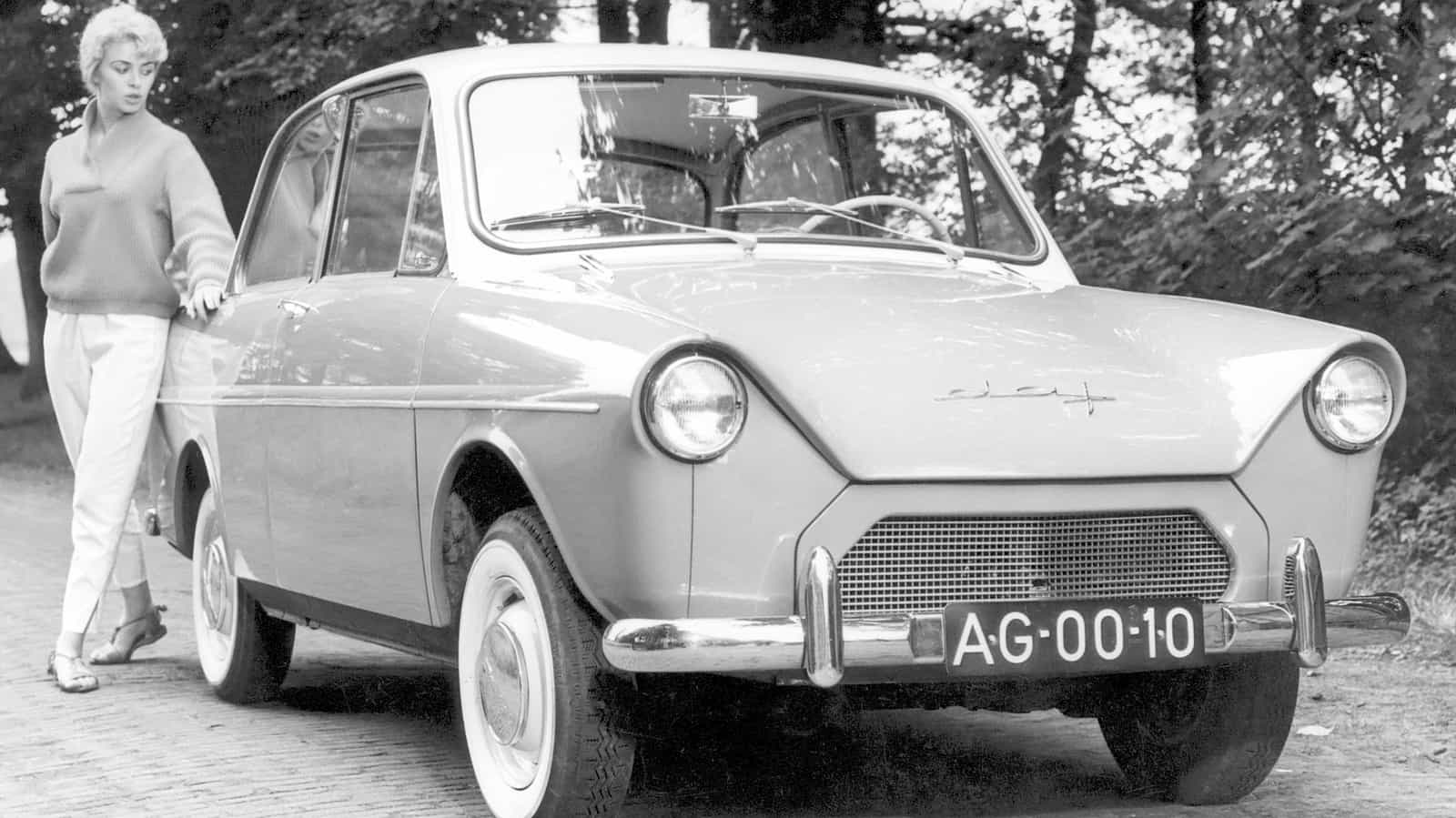 Retro: DAF 600 byl nizozemský Trabant s revolučním automatem CVT