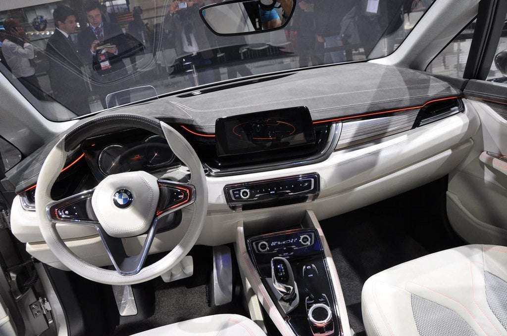 2010-07-koncept-bmw-active-tourer-3.jpg