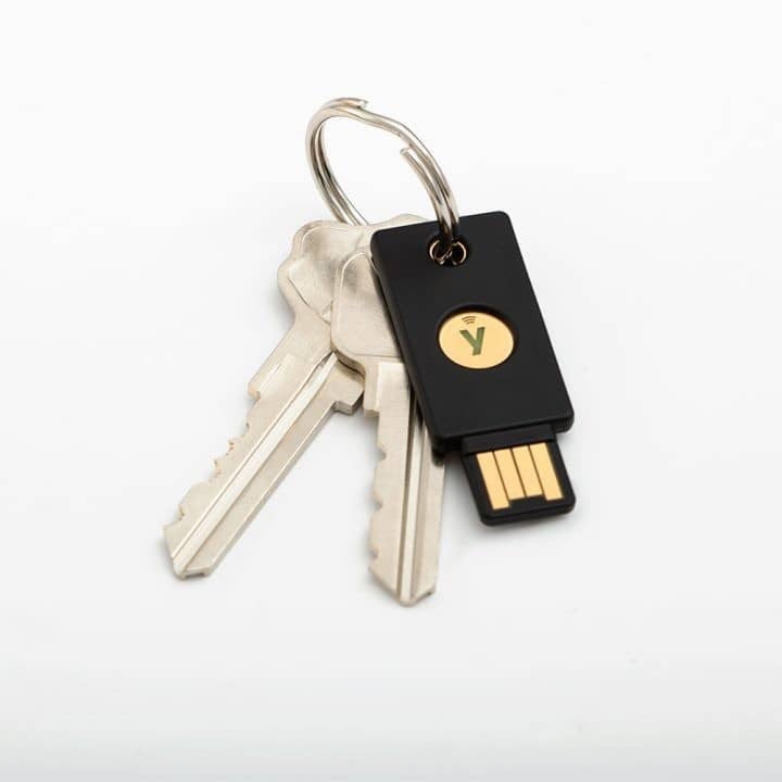 2019-12-yubikey-5-nfc-2.jpg