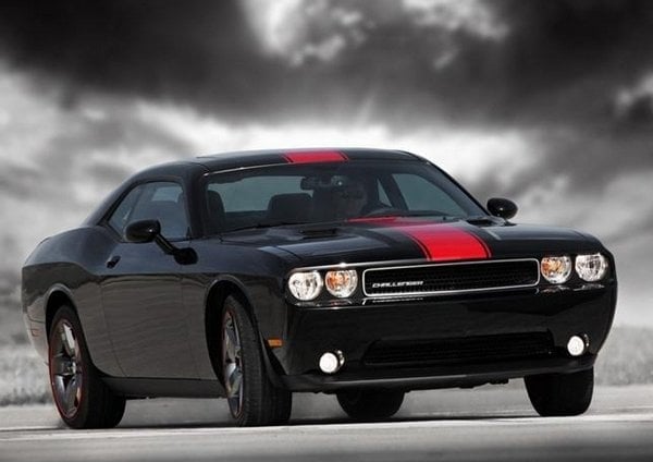 2010-12-dodge-challenger-1.jpg